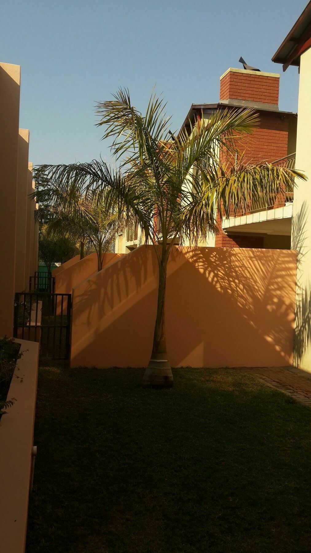 Palm Valley Inn And Day Spa Hartbeespoort Zewnętrze zdjęcie
